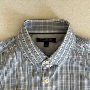 Men’s Banana Republic Dress Shirt size small